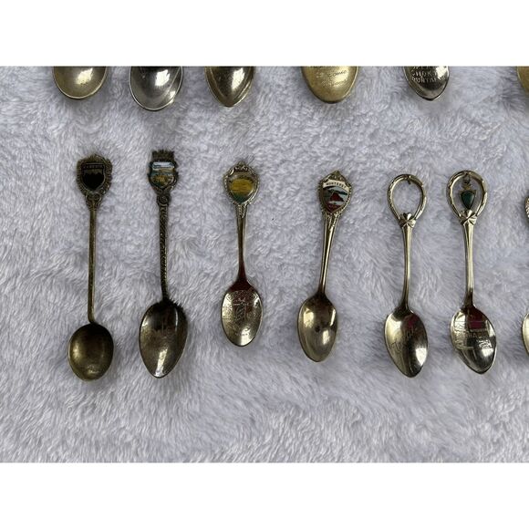 Vintage Souvenir Mini Collector Spoons Lot of 27, States, Landmarks, Countries - Picture 8 of 8